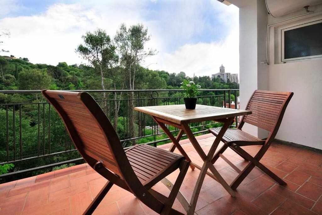 Apartamento Con Increibles Vistas Y Terraza Girona Dış mekan fotoğraf